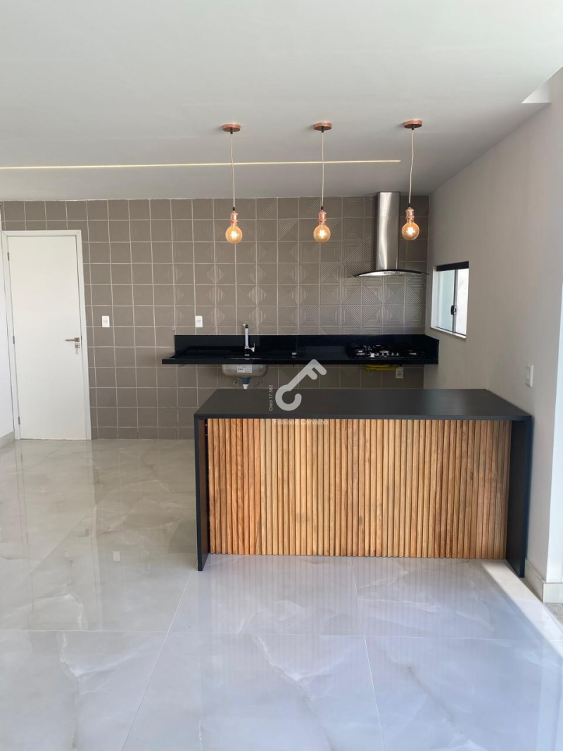 TERRAS ALPHAVILLE, Camaçari. Duplex novo ALTO PADRÃO, 4 quartos sendo 3 suítes. Condomínio com total infraestrutura. R$1.250.000,00. Agende sua visita.