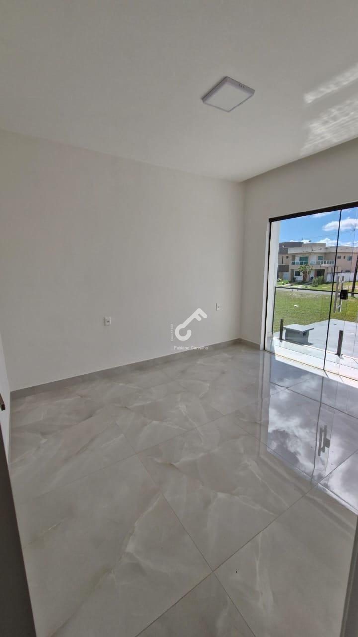 TERRAS ALPHAVILLE, Camaçari. Duplex novo ALTO PADRÃO, 4 quartos sendo 3 suítes. Condomínio com total infraestrutura. R$1.250.000,00. Agende sua visita.