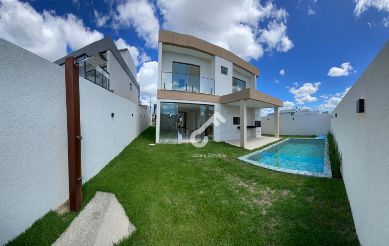 TERRAS ALPHAVILLE, Camaçari. Duplex novo ALTO PADRÃO, 4 quartos sendo 3 suítes. Condomínio com total infraestrutura. R$1.250.000,00. Agende sua visita.