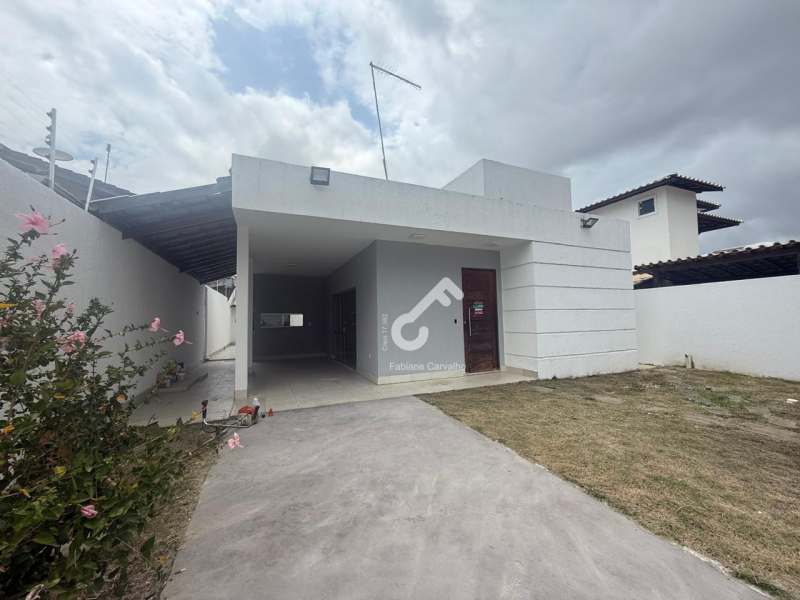 ESTRADA DO COCO, Abrantes. Casa térrea, 3 quartos sendo 1 suíte com closet, 300m² de área total. R$600.000,00. Agende sua visita.