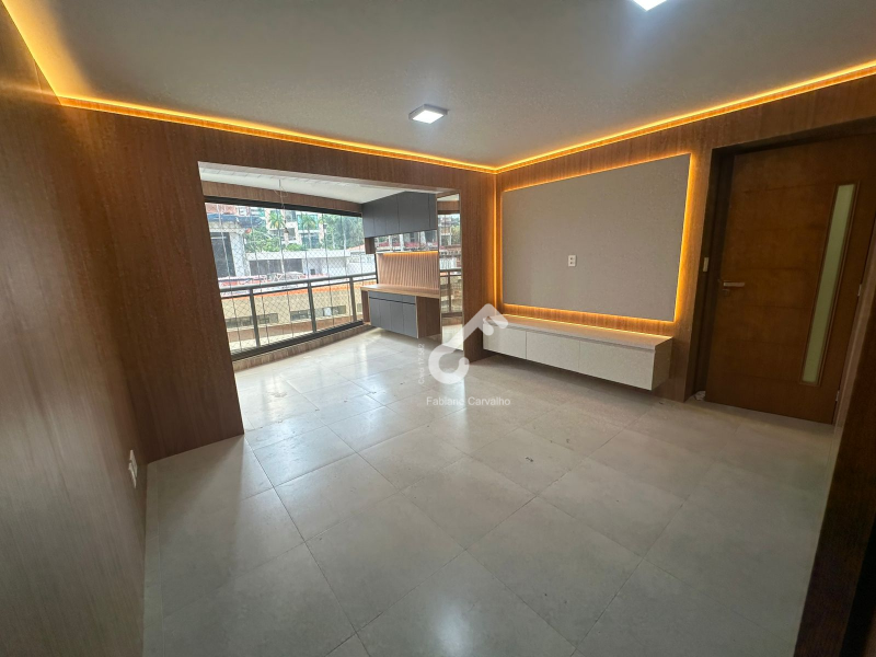 HAUS/Horto Florestal, Salvador. Maravilhoso apartamento semi mobiliado, condomínio com infraestrutura, 3 suítes. São 85m². R$11.500,00 locação com taxas inclusas. Agende sua visita.