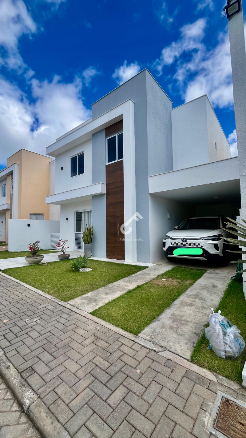 ESTRADA DO COCO, Abrantes. Sensacional duplex com ENERGIA SOLAR, 3 suítes superiores, condomínio fechado com infraestrutura. OFERTA! R$700.000,00. Agende sua visita.