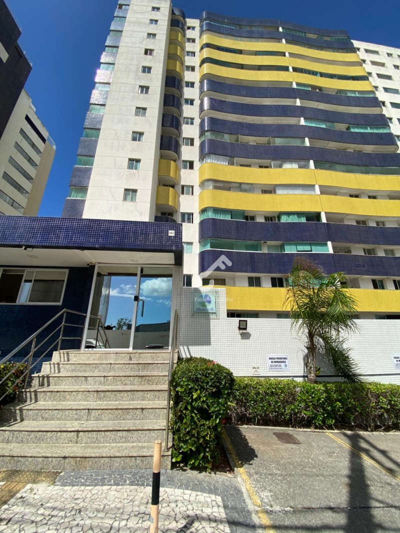 JARDIM ARMAÇÃO, Salvador. Maravilhoso apartamento (3º andar) em condomínio com infraestrutura, 2 quartos sendo 1 suíte com closet. NASCENTE. R$599.000,00. Agende sua visita.