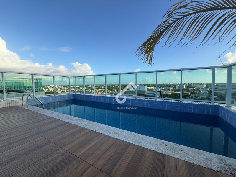 PITANGUEIRAS, Lauro de Freitas. Cobertura com piscina, 4 quartos sendo 3 suítes, 212m² de área construída, em condomínio fechado com infraestrutura. R$1.200.000,00 PORTEIRA FECHADA. Agende.