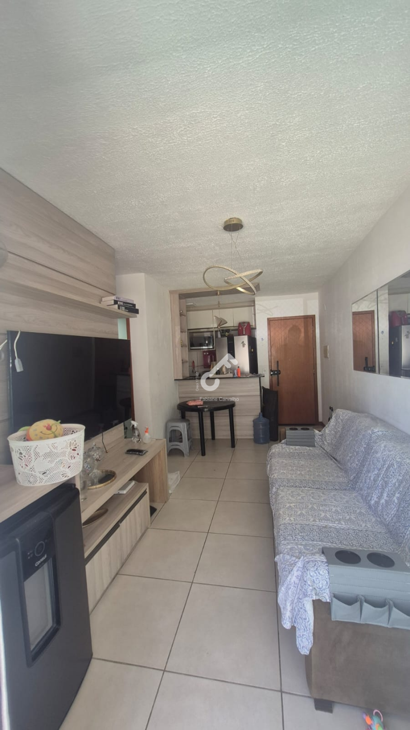 ABRANTES, Estrada do Coco. Apartamento (térreo) com 2 quartos sendo 1 suíte, NASCENTE. Pronto para morar, são 44m². R$250.000,00. Agende sua visita.