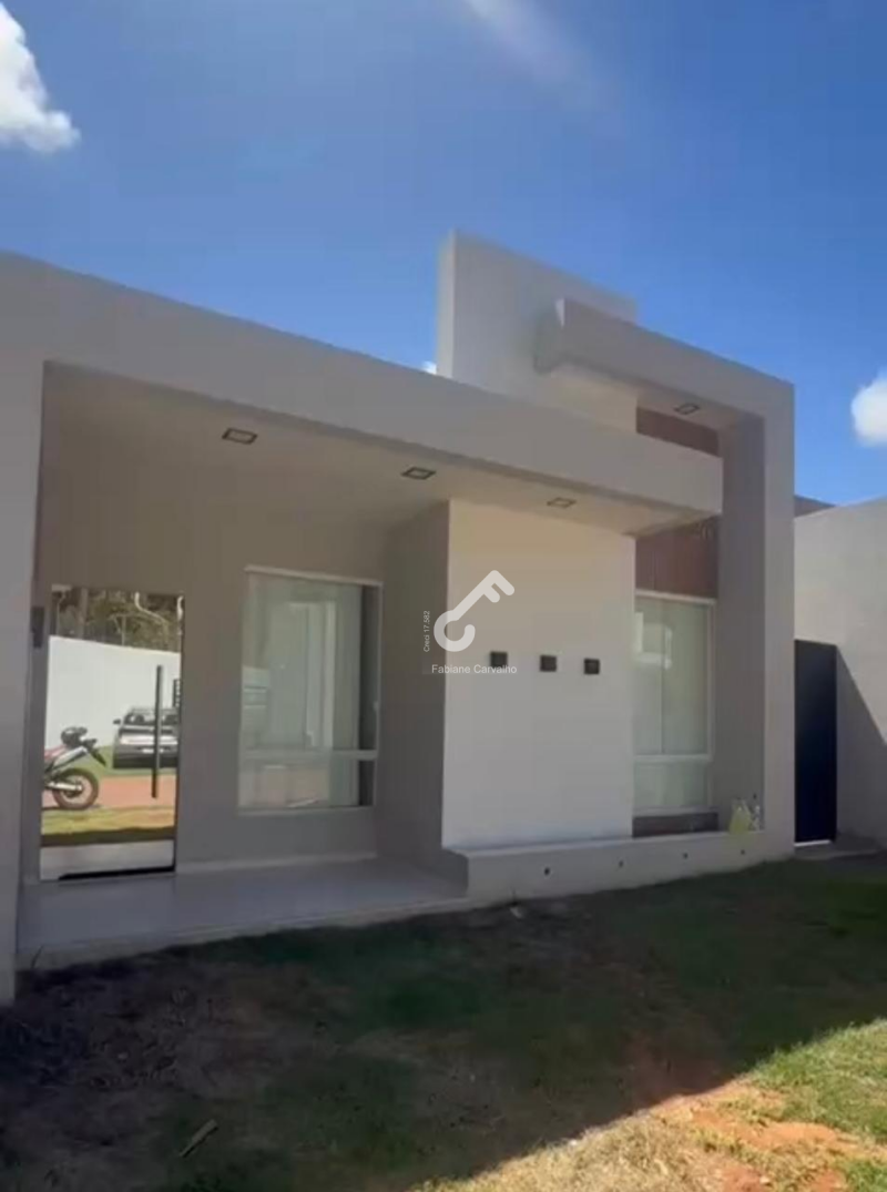 ESTRADA DO COCO, Abrantes. Casa térrea PORTEIRA FECHADA são 3 quartos sendo 1 suítes, 340m² de área total aproximadamente, cond. fechado com infraestrutura. R$998.000,00. Agende sua visita.