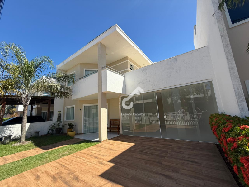 BURAQUINHO, Lauro de Freitas. Duplex, 4 quartos sendo 3 suítes e 1 quarto térreo, 183m² de área construída. Cond. fechado com infraestrutura. R$990.000,00. Agende sua visita.