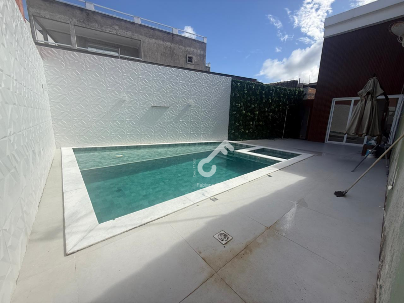 ESTRADA DO COCO, Abrantes. Casa TÉRREA, 3 quartos sendo 1 suíte, condomínio portaria 24h com infraestrutura. R$850.000,00 somente à vista. Agende sua visita.