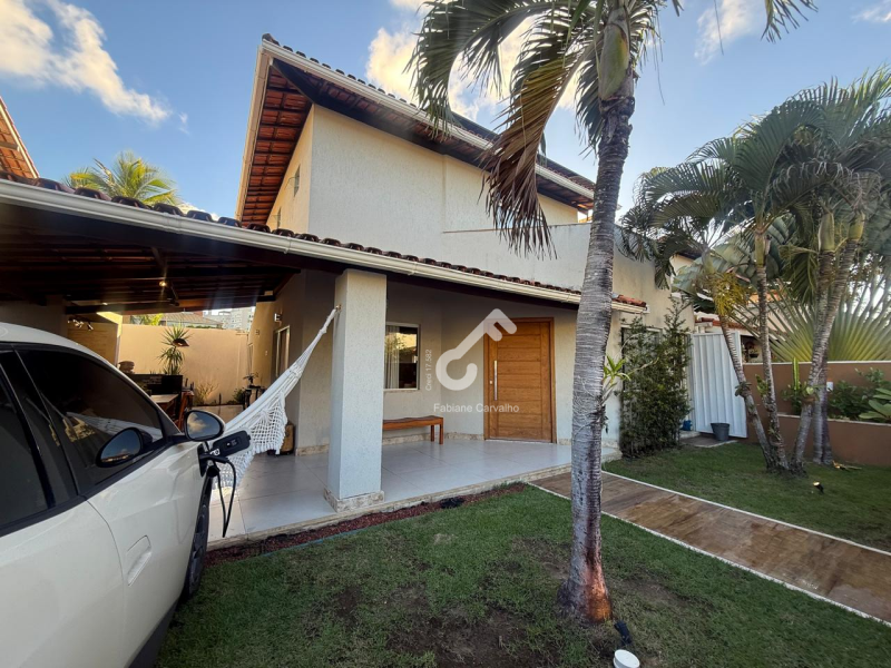 BURAQUINHO, Lauro de Freitas. Duplex pronto para morar, ENERGIA SOLAR, 4 suítes, sendo 3 suítes superiores e 1 quarto térreo 230m² de área. Condomínio fechado. R$980.000,00. Agende sua visita