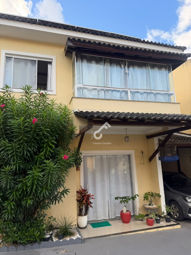 IPITANGA, Lauro de Freitas. Duplex composto de 3 suítes, ENERGIA SOLAR, 115m² área total, condomínio fechado familiar com piscina e espaço gourmet. R$550.000,00. Agende sua visita.