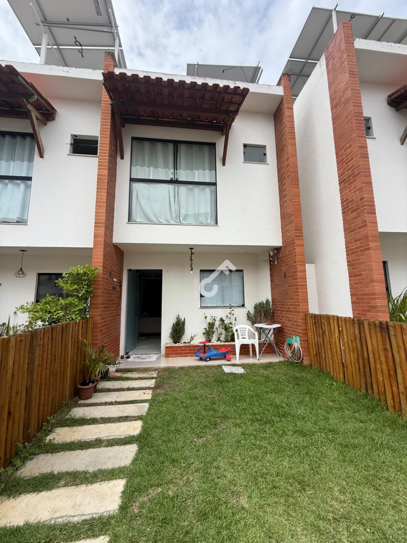 CENTRO, Lauro de Freitas. Duplex com ENERGIA SOLAR em condomínio fechado familiar composta de 2 suítes superiores. Área de 150m². A partir de R$450.000,00. Agende sua visita.