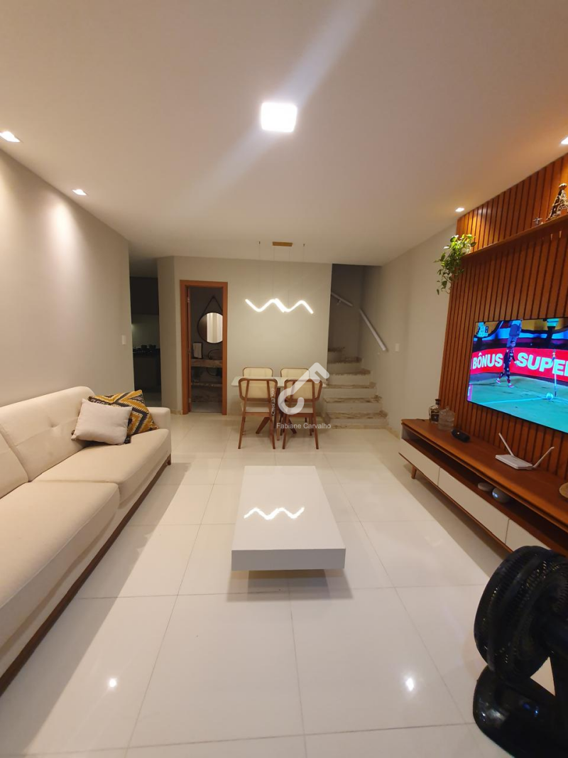 PITANGUEIRAS, Lauro de Freitas. Duplex com 3 suítes superiores, ENERGIA SOLAR, condomínio fechado familiar, 101m² de área. R$590.000,00 ou R$640.000,00 PORTEIRA FECHADA. Agende sua visita.