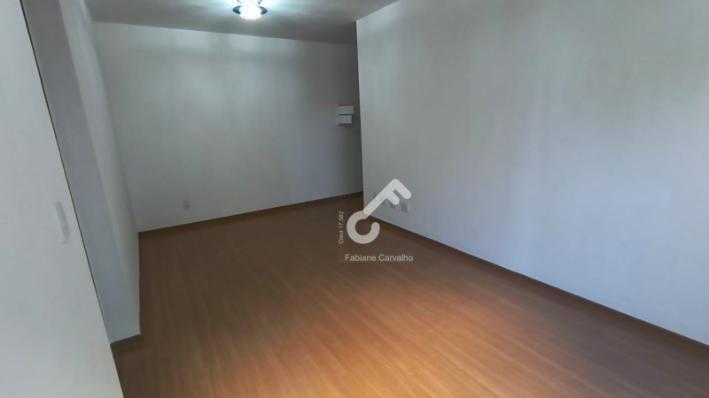 SOLAR DE VILAS, Lauro de Freitas. Apartamento térreo com GARDEN, composto de 2 quartos sendo 1 suíte, condomínio fechado com infraestrutura. R$2.800,00. Agende sua visita.