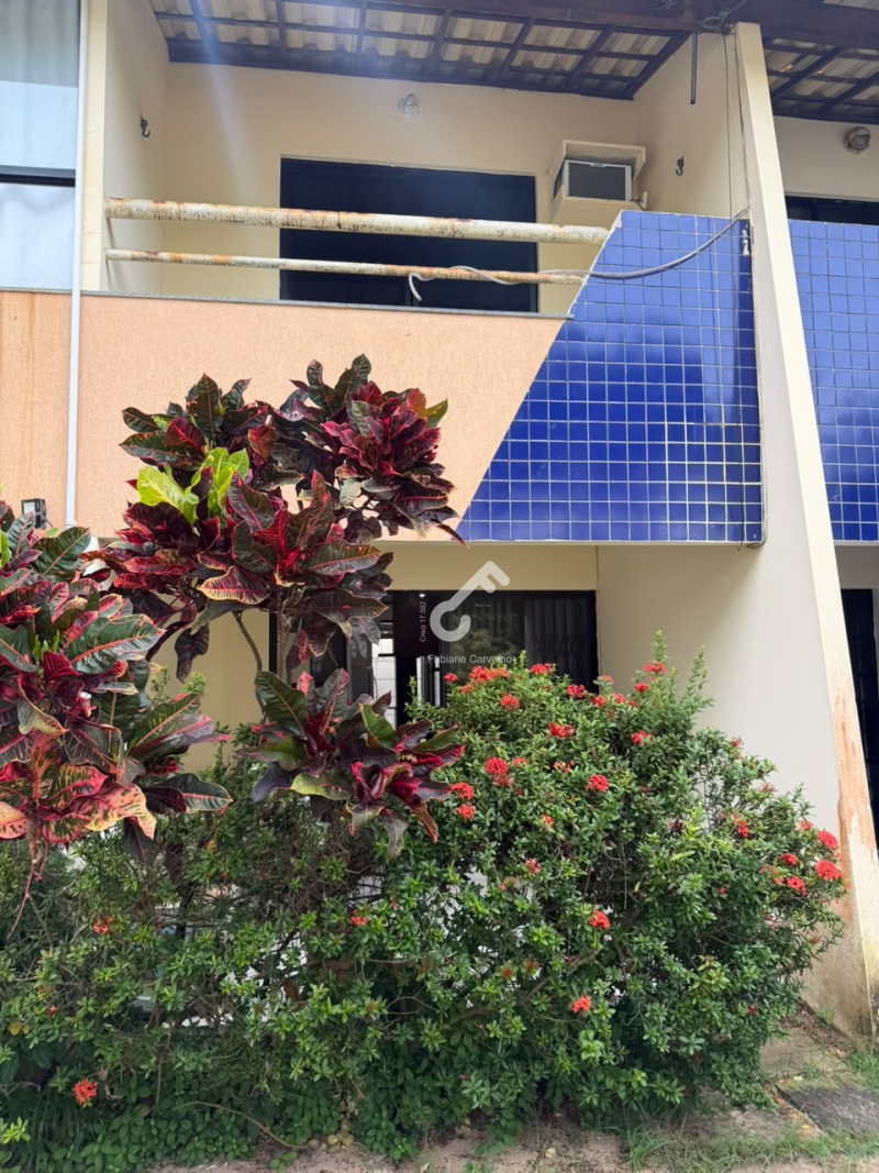 PRAIA DO FLAMENGO, Salvador. Village duplex composto de 2 suítes, 50m da praia, condomínio familiar fechado. Área total de 86m². R$490.000,00. Agende sua visita.