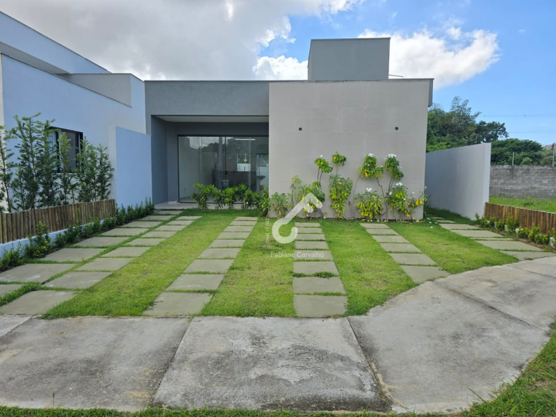 ESTRADA DO COCO, Abrantes. Casa térrea composta de 3 quartos sendo 1 suíte, condomínio fechado com infraestrutura, 183,95m² de área total. R$750.000,00. Agende sua visita.