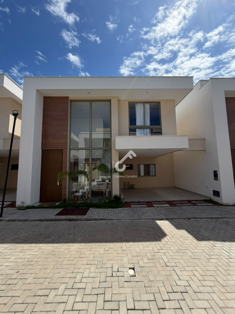 PRISCILA DUTRA, Lauro de Freitas. Duplex totalmente decorado 4 quartos sendo 3 suítes e 1 quarto térreo. Condomínio fechado com infraestrutura. R$1.599.000,00. Agende sua visita.