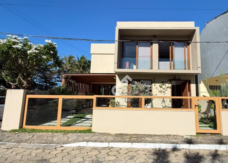 PRAIA DO FLAMENGO, Salvador. Duplex com 4 suítes, closet, próximo a praia, condomínio familiar fechado com infraestrutura. R$1.500.000,00. Agende sua visita.