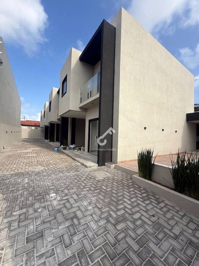 JOCKEY, Lauro de Freitas. Duplex NOVOS com 3 suítes superiores ou 3 suítes superiores e 1 suíte térrea, 134m², cond. fechado com piscina e espaço gourmet. R$599.900,00 à R$679.900,00. Agende