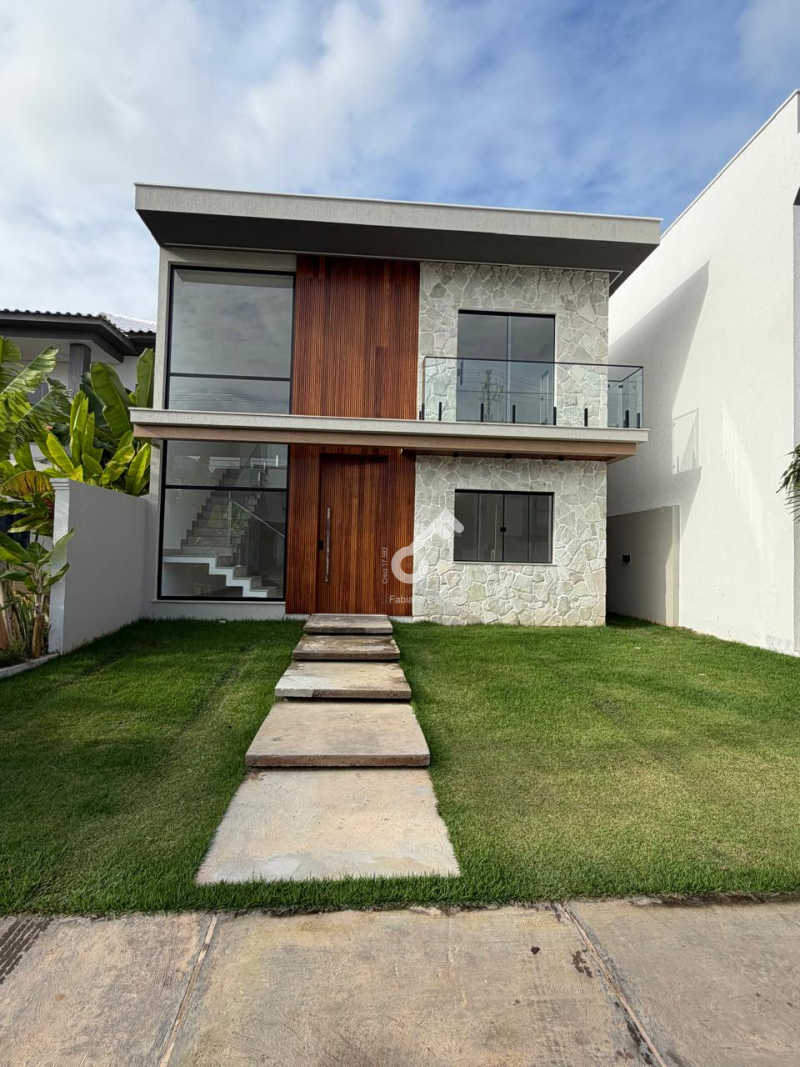 ESTRADA DO COCO, Abrantes. Duplex ALTO PADRÃO composto de 4 suítes sendo 1 suíte térrea, piscina, condomínio fechado com infraestrutura, 196m² de área total. R$1.100.000,00. Agende sua visita