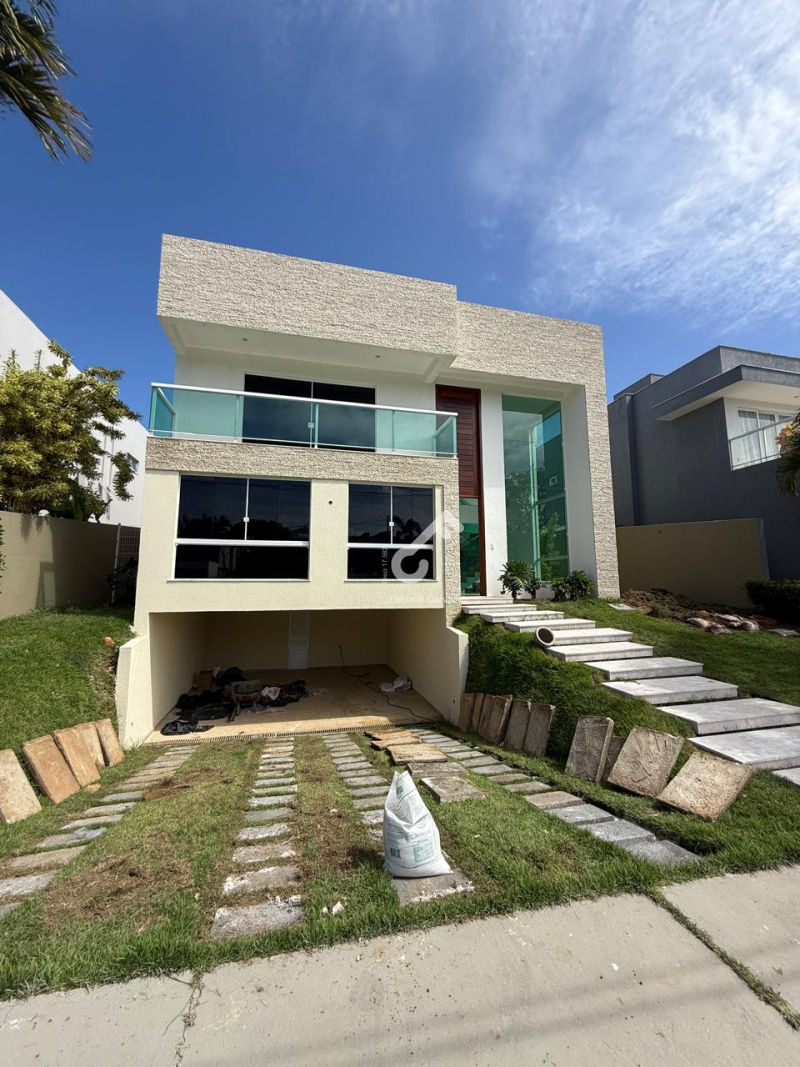 ALPHAVILLE 1, Litoral Norte. Duplex ALTO PADRÃO com 4 suítes sendo 1 suíte térrea. Área construída de 332m². R$15.000,00 locação SEMIMOBILIADO. Agende sua visita.