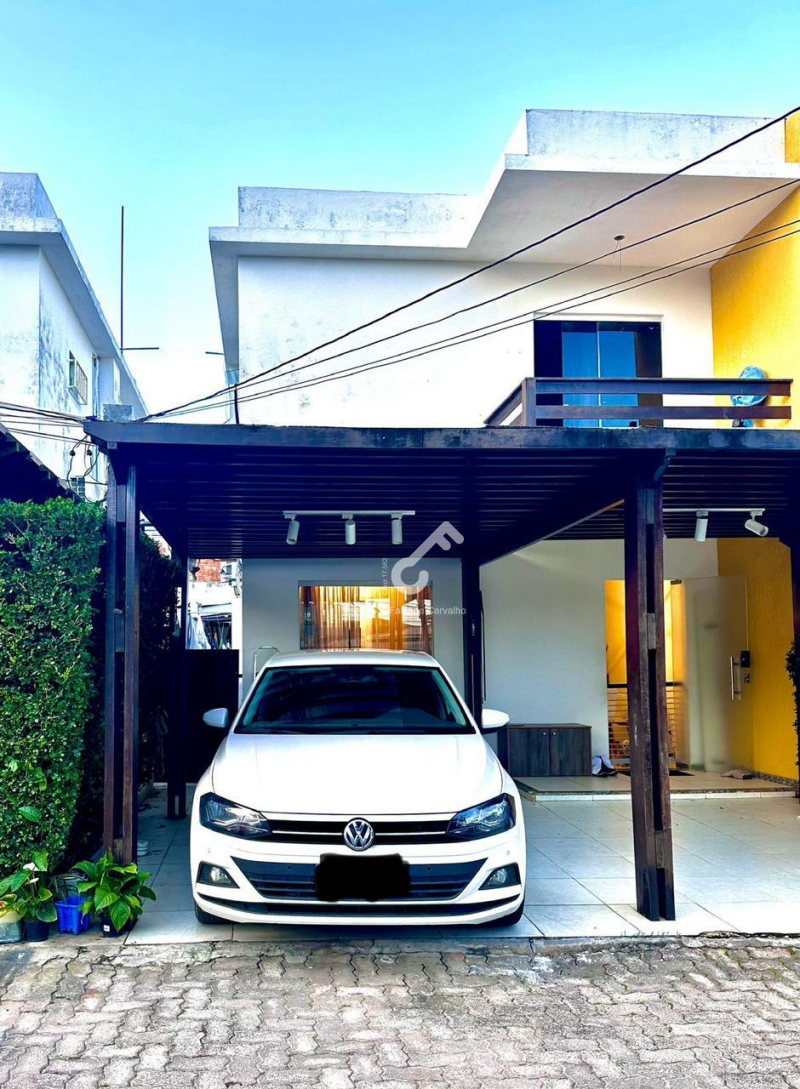 MIRAGEM, Lauro de Freitas. Village duplex 4 quartos sendo 1 suíte e 1 quarto térreo, closet e (energia solar). Condomínio fechado. R$650.000,00 ou R$4.500,00 locação. Agende sua visita.