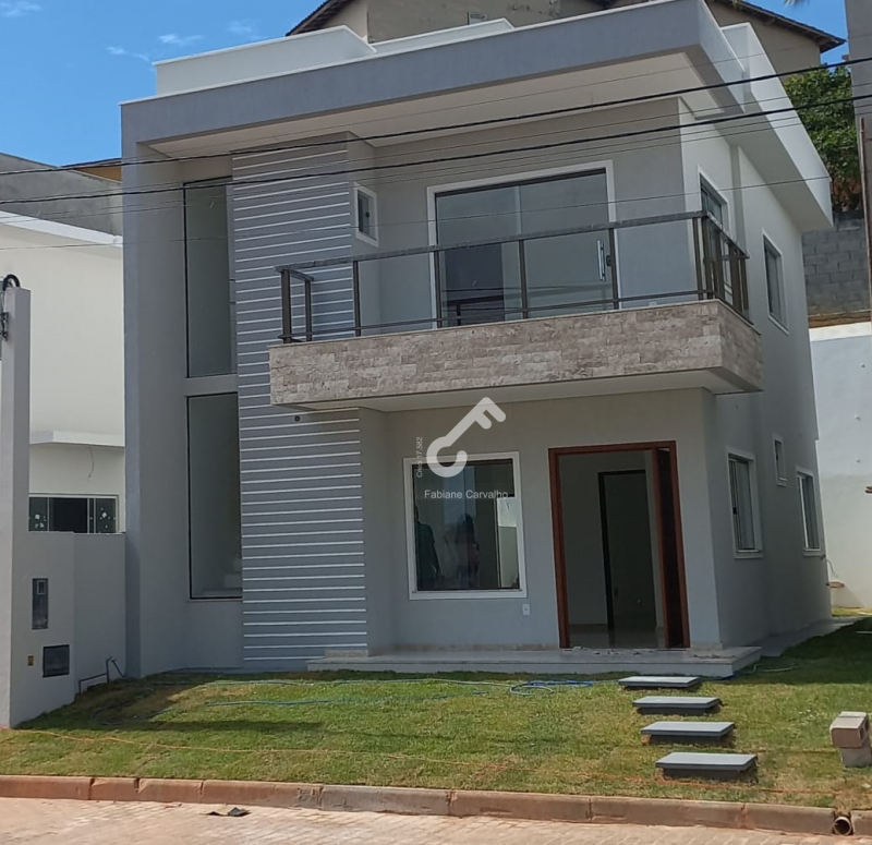 CAJI/RECREIO DE IPITANGA, Lauro de Freitas. IMPERDÍVEL! Duplex NOVO com 4 quartos sendo 3 suítes superiores e 1 quarto térreo, 114m², condomínio fechado. R$650.000,00. Agende sua visita.