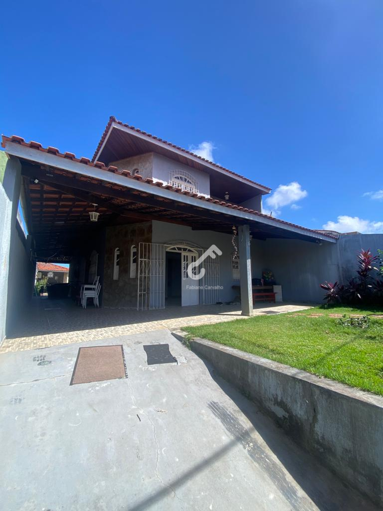 CAJI, Lauro de Freitas. Duplex com 4 quartos, 1 suíte superior, 1 quarto térreo, cond. fechado com infraestrutura. 362,48m² área total. R$580.000,00. Agende sua visita.