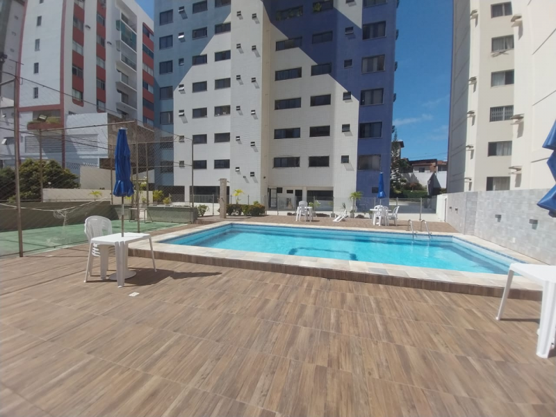 Apartamento de 03 quartos com suíte no Costa Azul Mobiliado