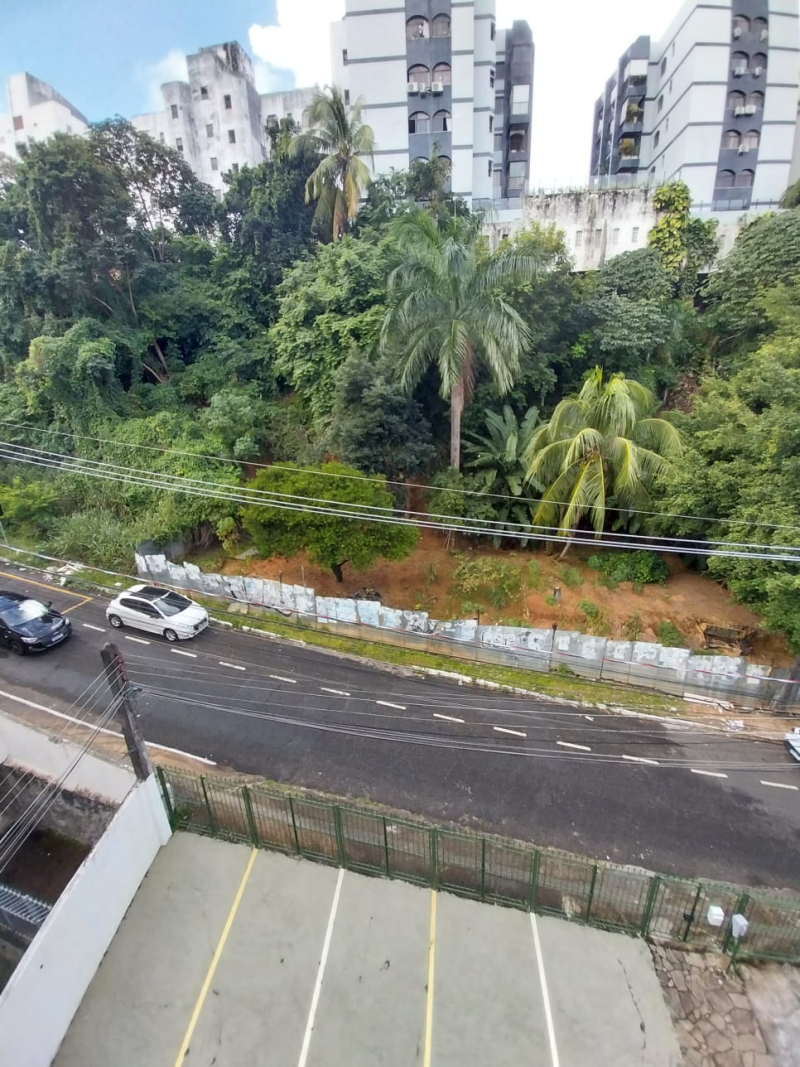 Apartamento Duplex de 04 quartos sendo 02 suítes no Rio Vermelho