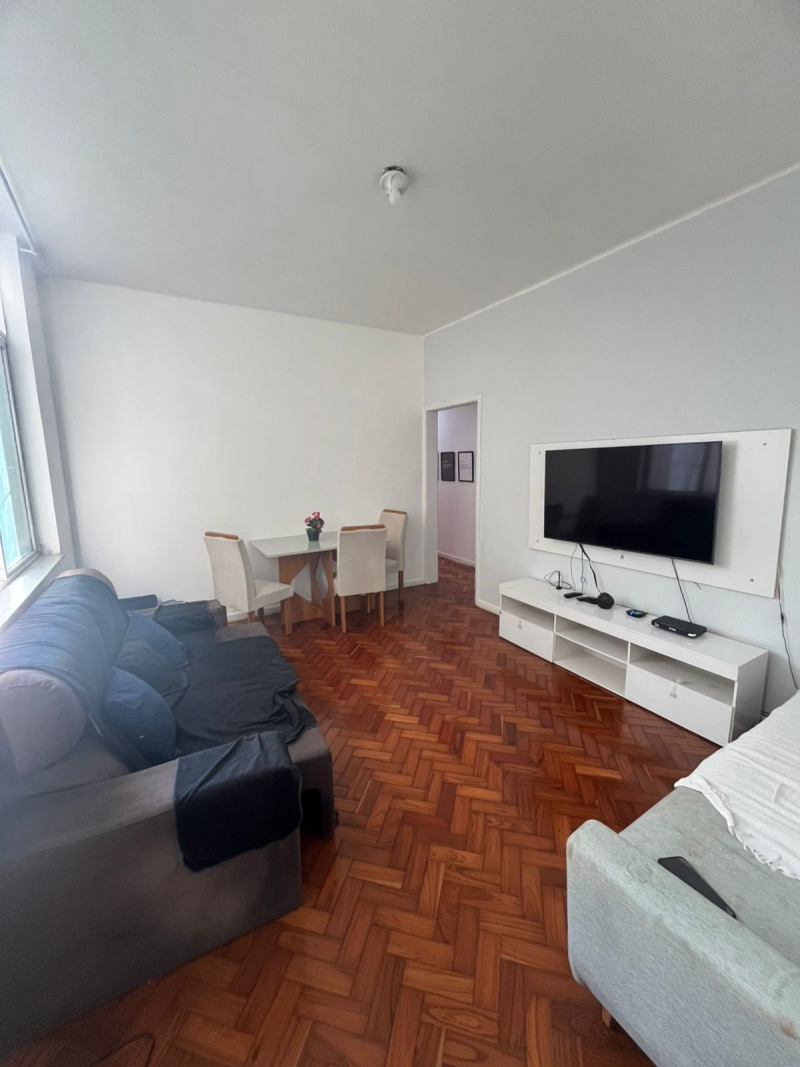 Apartamento de 03 quartos e suíte  na Graça