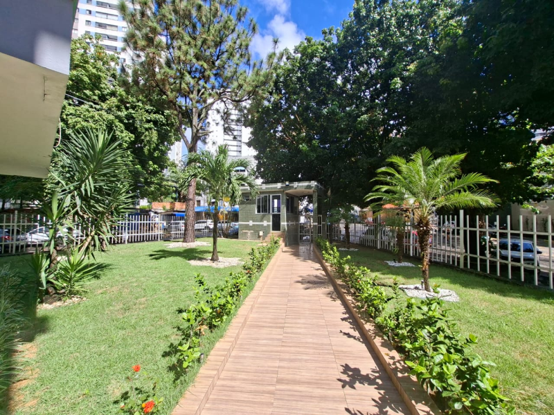 Apartamento á venda de 02 quartos na Pituba