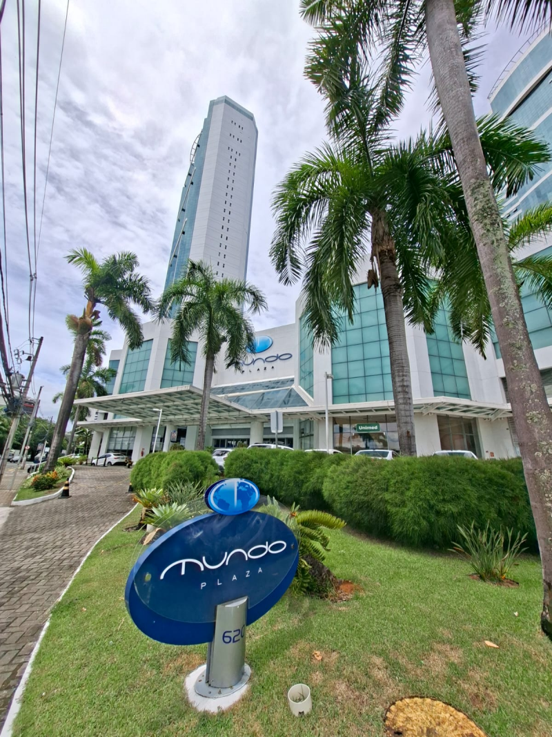 Salas Comercial á Venda no Mundo Plaza no Caminho das Árvores