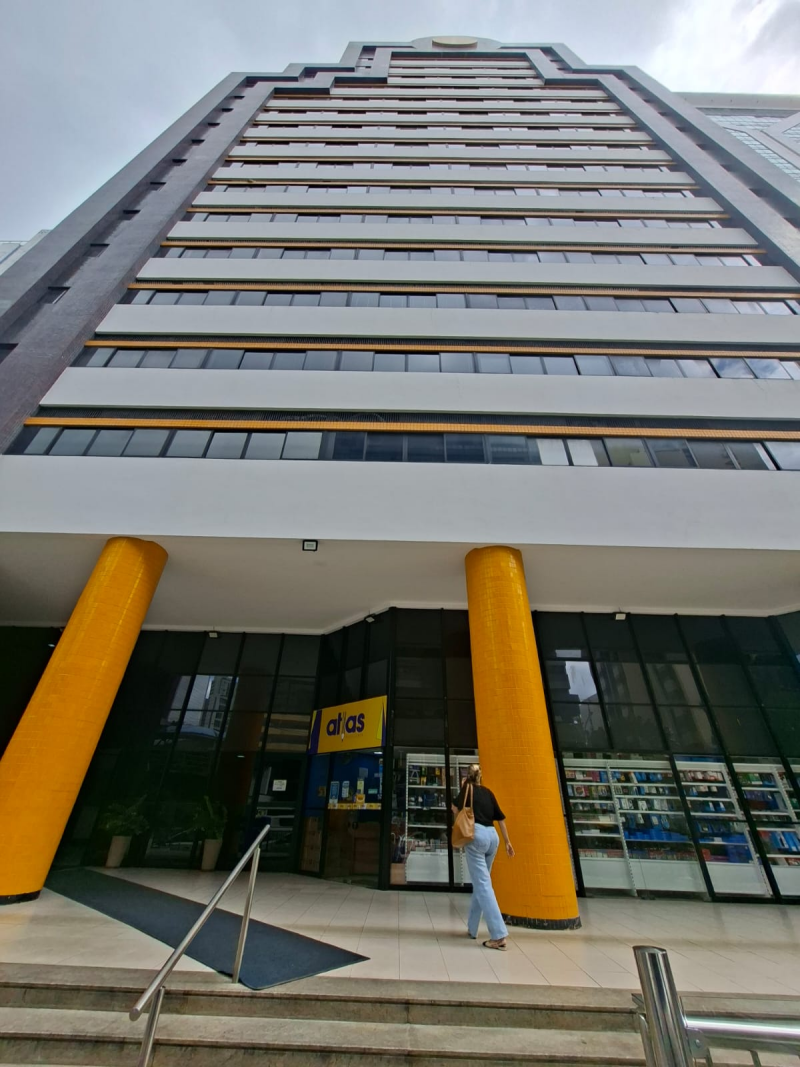 Sala Comercial á venda no Caminho das àrvores