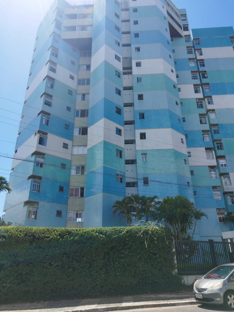 Apartamento à venda de 03 quartos com suíte no Itaígara
