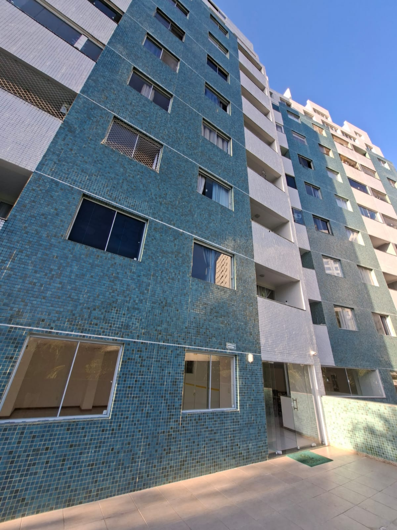 Apartamento à venda de 02 quartos no Stiep