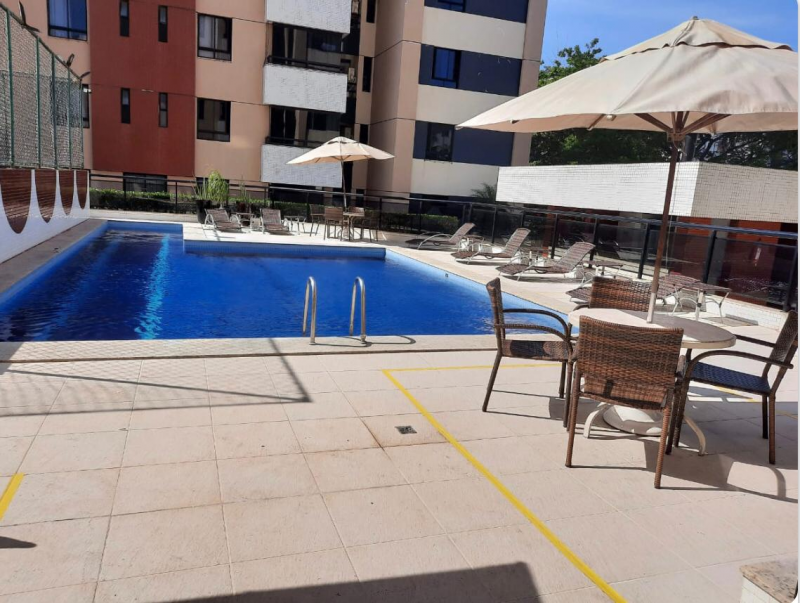 Apartamento de 3/4 com suíte no Costa Azul decorado em excelente  localização