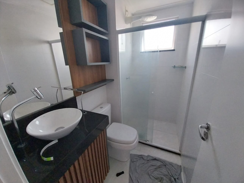 Apartamento 2/4 EDF. Purpura, Cond. Cores de Piatã